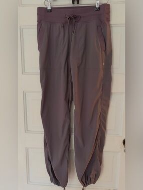 lululemon Studiopants in Luna Rock Size 8